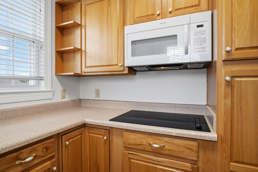 More Photos Of 6245 University Park Dr, Radford Office Residential For Sale