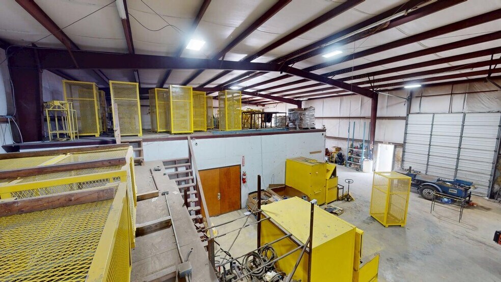 More Photos Of 2320 Patterson Industrial Blvd, Pflugerville Warehouse For Sale