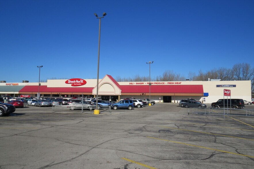 More Photos Of 6000-6052 Central Ave, Portage Storefront For Lease