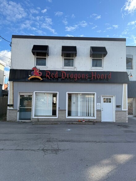 Primary Photo Of 2105 Military Rd, Niagara Falls General Retail For Lease