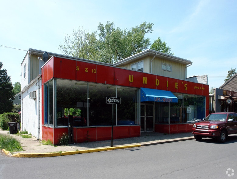 Primary Photo Of 719 Durham Rd, Riegelsville Storefront Retail Residential For Lease