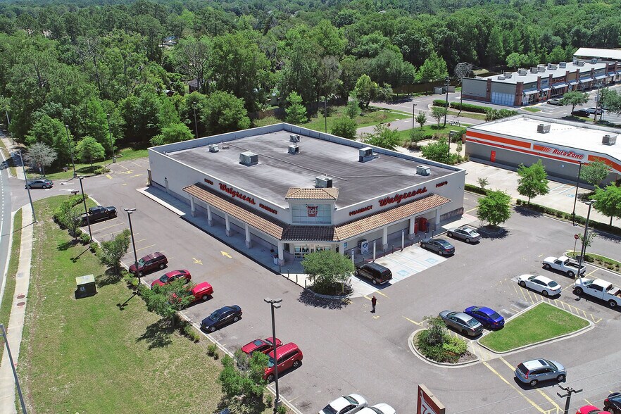 More Photos Of 13125 N Main St, Jacksonville Drugstore For Sale