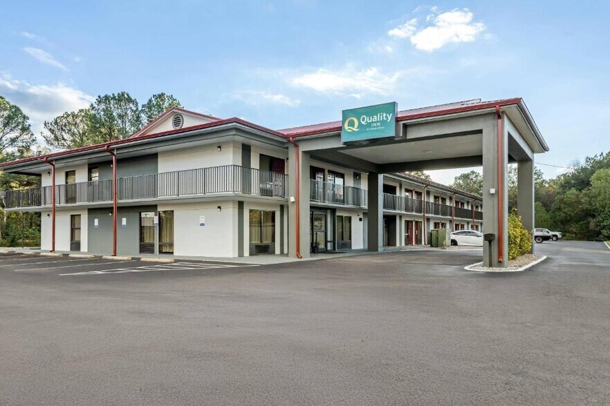More Photos Of 1035 Highway 49 S, Richland Hotel For Sale