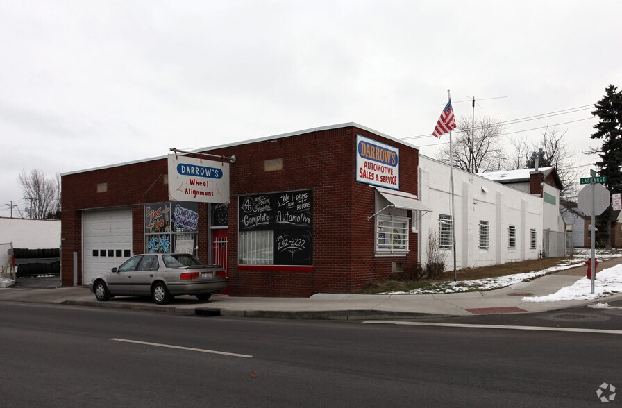 Primary Photo Of , Toledo General Retail For Sale