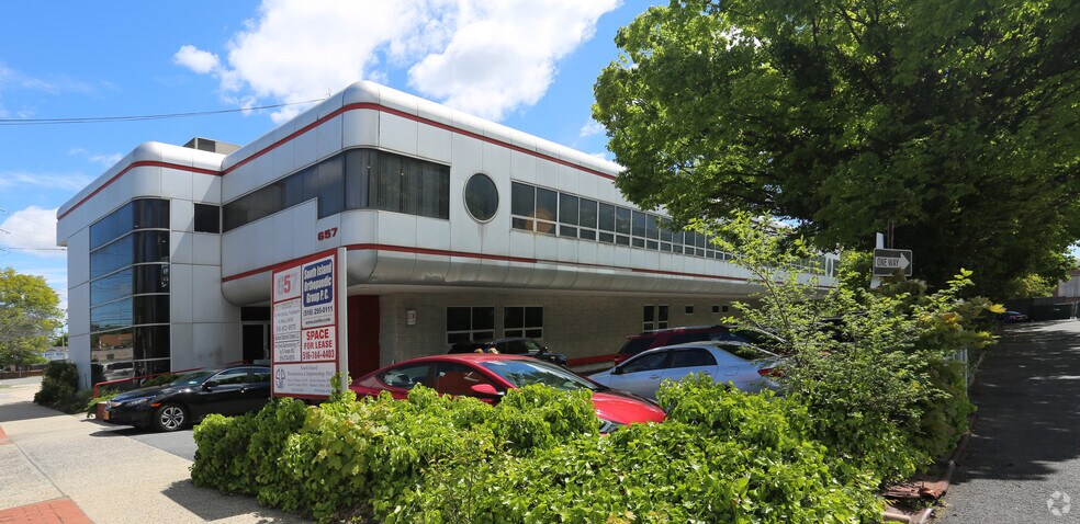 More Photos Of 657 Central Ave, Cedarhurst Medical For Lease