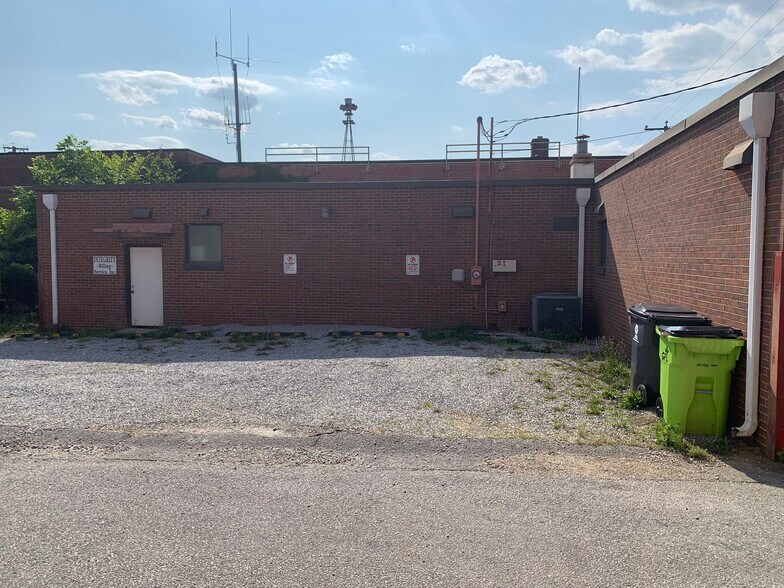 More Photos Of 109 W Atlantic St, South Hill Storefront Retail Office For Sale