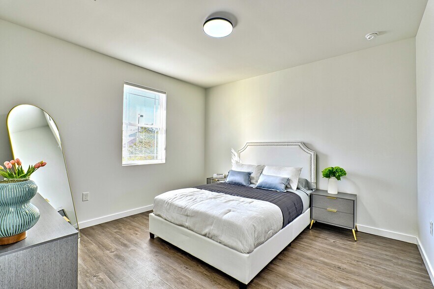 More Photos Of 1599 NW 29th Rd, Gainesville Multifamily For Sale