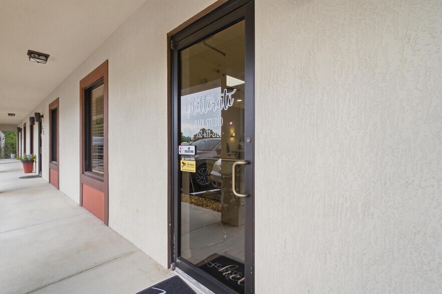 More Photos Of 375 Fennell Blvd, Lady Lake Medical For Sale