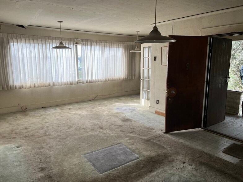 More Photos Of 3303 Floral Dr, Los Angeles Apartments For Sale