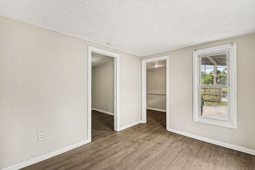 More Photos Of 7707 Baltimore Annapolis Blvd, Glen Burnie Office Residential For Sale