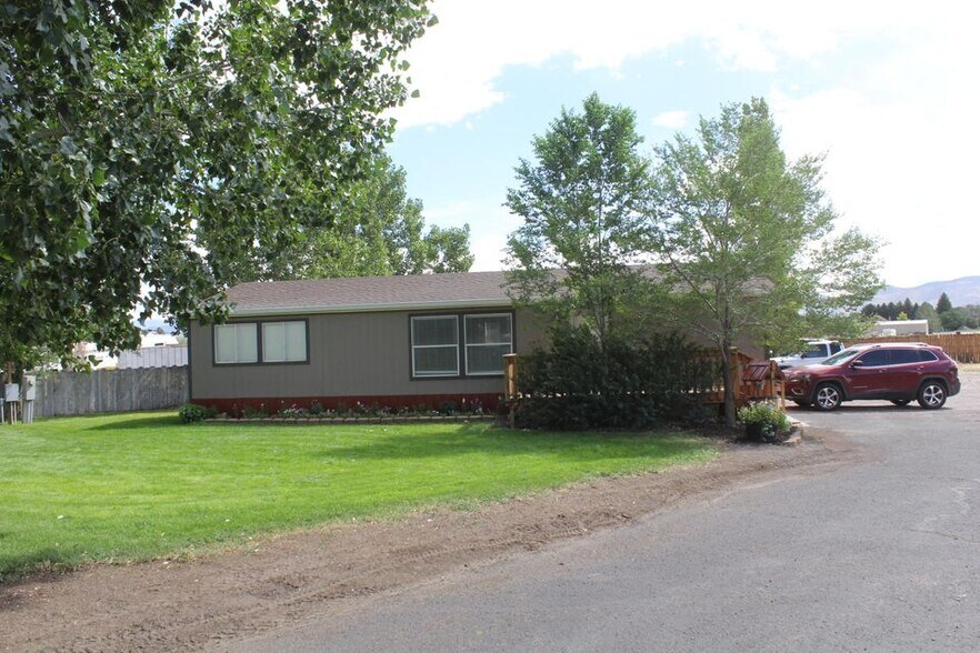 More Photos Of 339 S Highway 89, Circleville Hotel For Sale