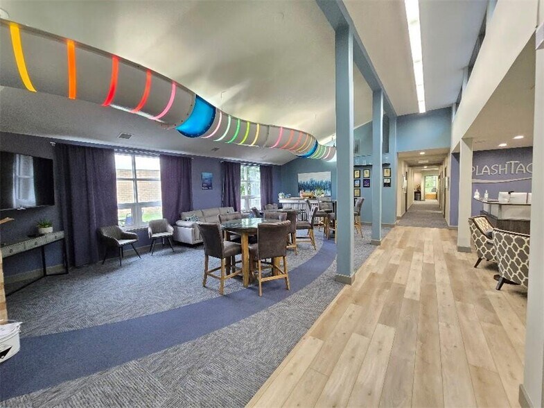 More Photos Of 401 N East St, Paola Office For Sale