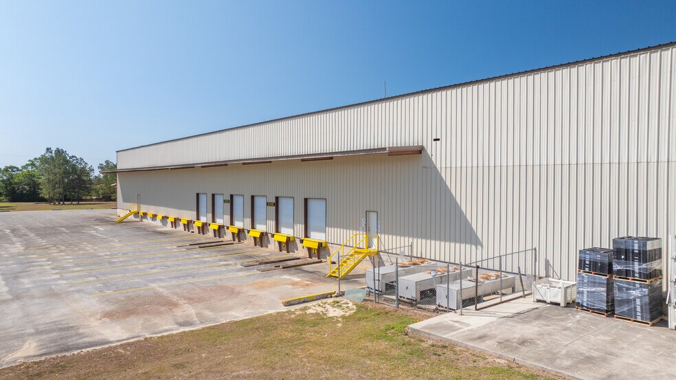 More Photos Of 2476 GA-76 Hwy, Adel Warehouse For Sale