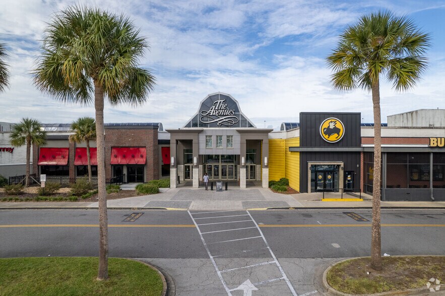 Primary Photo Of 10300-10308 Southside Blvd, Jacksonville General Retail For Sale