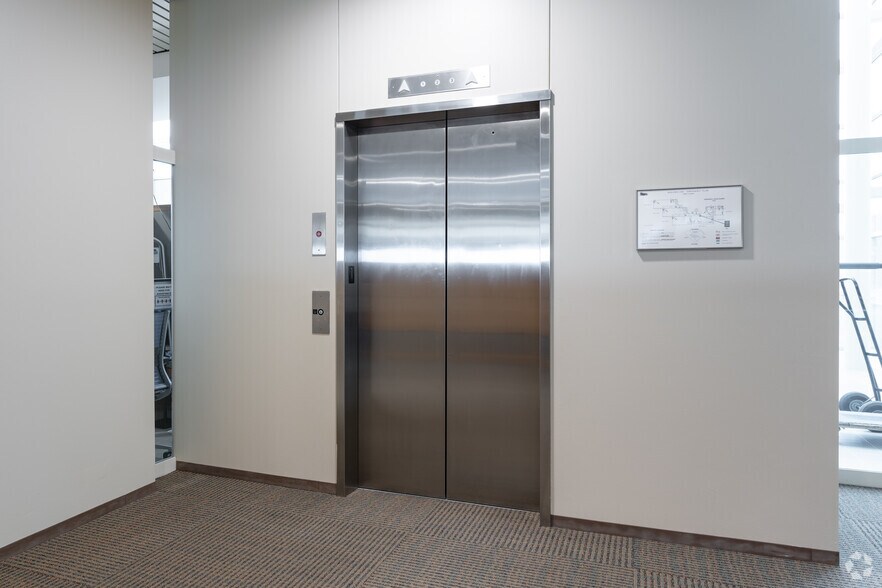 More Photos Of 6901 Portage Rd, Portage Office For Sale