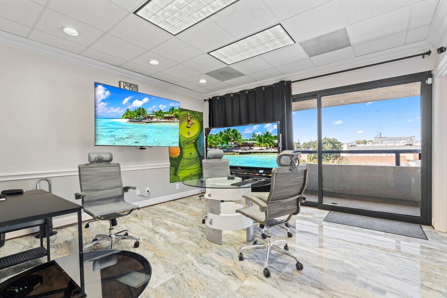 More Photos Of 25010 Oakhurst Dr, Spring Medical For Sale