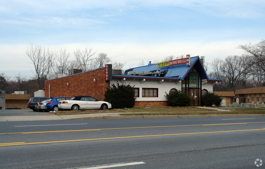 Primary Photo Of 12710 Twinbrook Pky, Rockville Restaurant For Sale