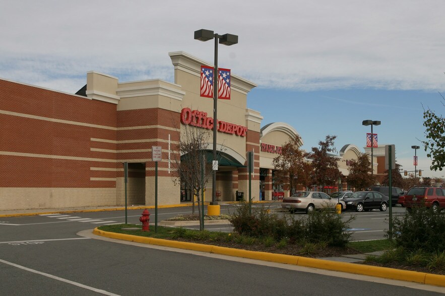 More Photos Of 5799-5857 Leesburg Pike, Falls Church Freestanding For Lease