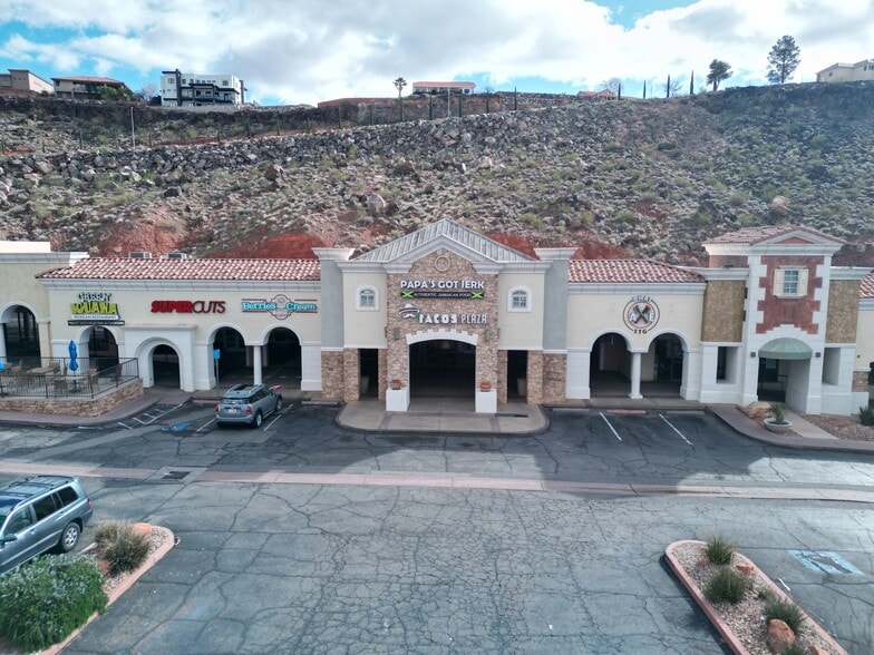 More Photos Of 250 N Red Cliffs Dr, St George Storefront For Lease