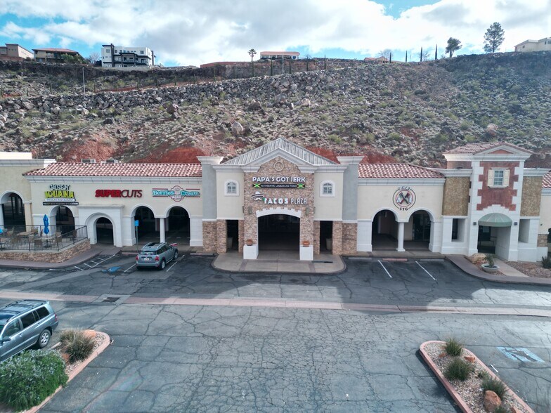 More Photos Of 250 N Red Cliffs Dr, St George Storefront For Lease