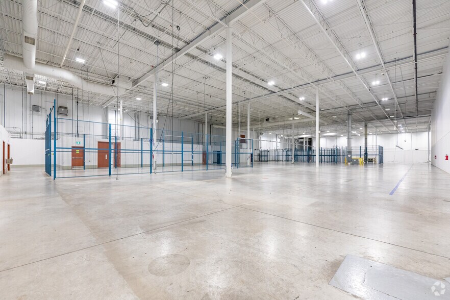More Photos Of 3450 Harvester Rd, Burlington Light Manufacturing For Lease