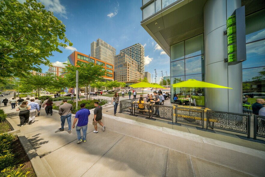 More Photos Of 1765 Greensboro Station Pl, McLean Office For Lease