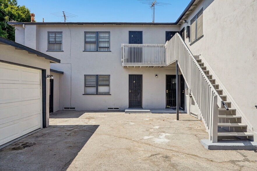 More Photos Of 11020-11028 Venice Blvd, Culver City Apartments For Sale