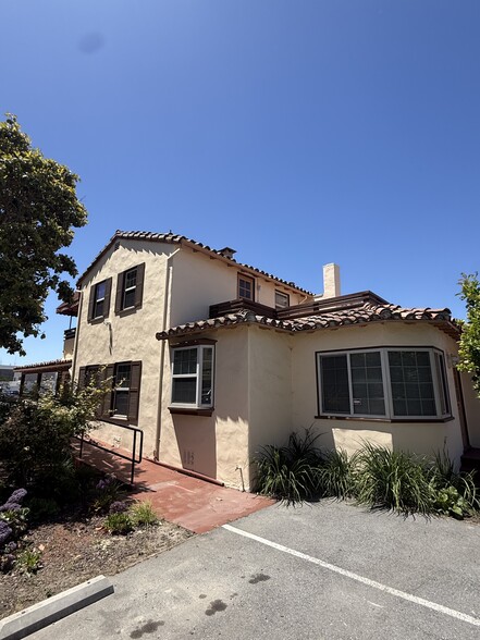 More Photos Of 140 Central Ave, Salinas Office For Sale