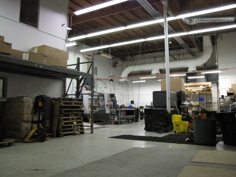 More Photos Of 828 Airport Blvd, Burlingame Research And Development For Lease