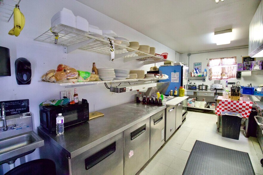 More Photos Of 217 Main st, Aguilar Restaurant For Sale