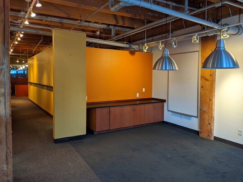 More Photos Of 400 N 1st St, Minneapolis Loft Creative Space For Sale