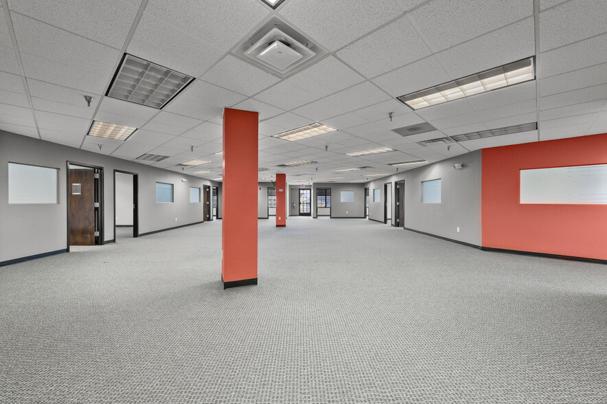 More Photos Of 3730 S Elizabeth St, Independence Medical For Lease