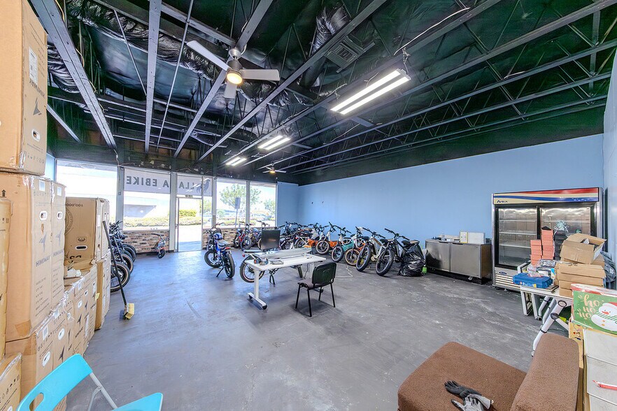 More Photos Of 6908-6916 Warner Ave, Huntington Beach Freestanding For Sale