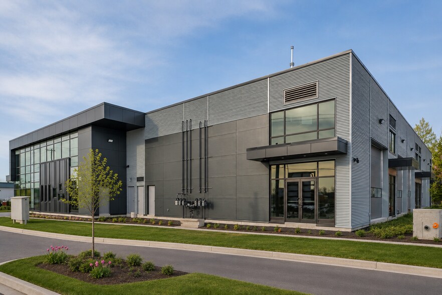 More Photos Of 555-575 Rue de Vernon, Gatineau Distribution For Lease