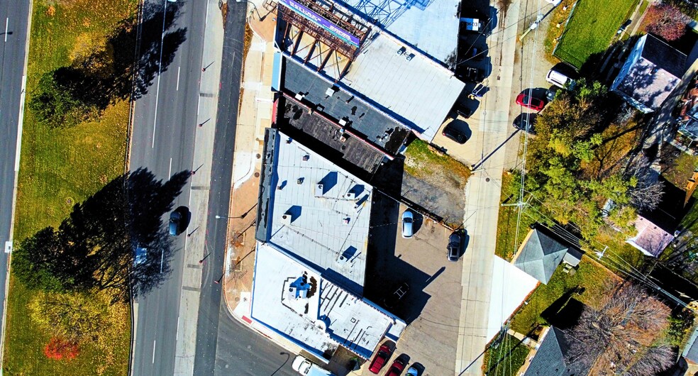 More Photos Of 23410-23420 Woodward Ave, Ferndale Storefront For Lease