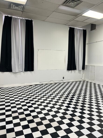 More Photos Of 1854 Amsterdam Ave, New York Religious Facility For Lease