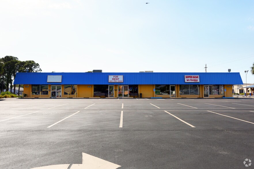 More Photos Of 6500 14th St W, Bradenton Storefront For Lease