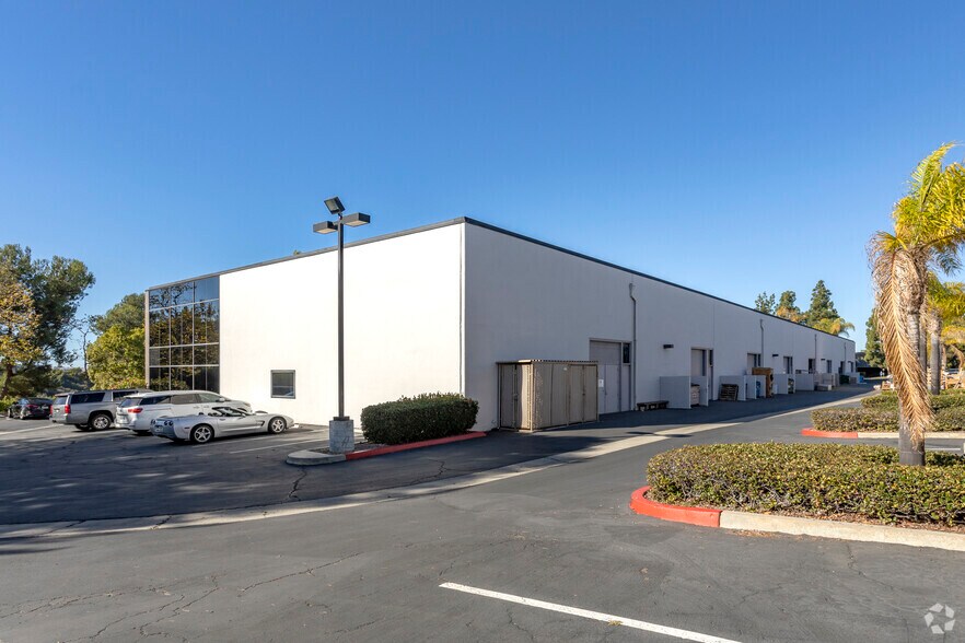 More Photos Of 9155 Brown Deer Rd, San Diego Warehouse For Lease