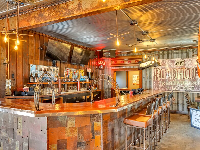 More Photos Of 780 US-101, Chinook Restaurant For Sale