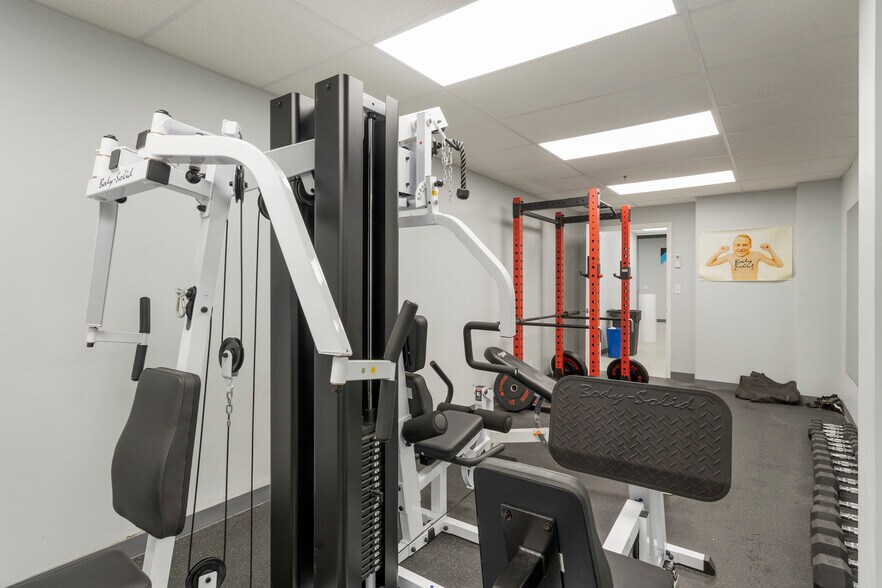 More Photos Of 5440 S 101st East Ave, Tulsa Warehouse For Sale