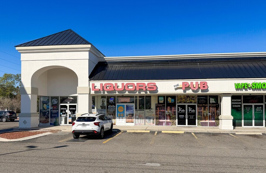 More Photos Of 13947 Beach Blvd, Jacksonville General Retail For Lease