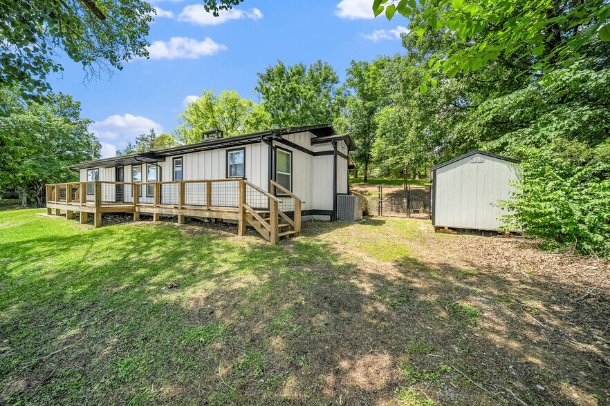 More Photos Of 1011 Old Knoxville Hwy, Sevierville Specialty For Sale