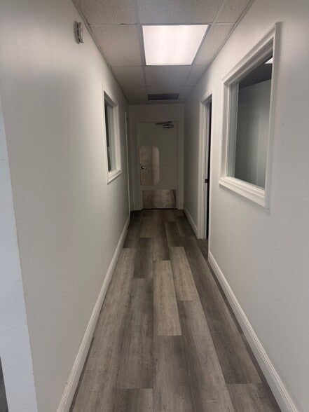 More Photos Of 3908 N 29th Ave, Hollywood Warehouse For Lease