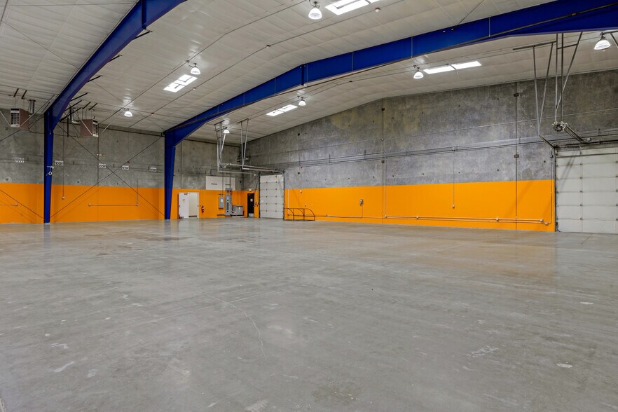 More Photos Of 3102 100th St SW, Everett Warehouse For Lease
