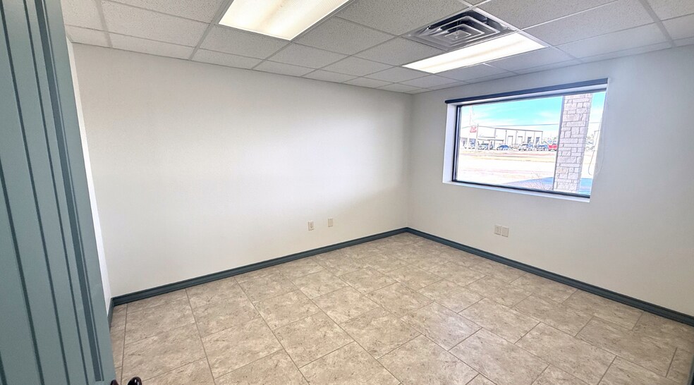 More Photos Of 1610 E County Road 140, Midland Industrial For Lease