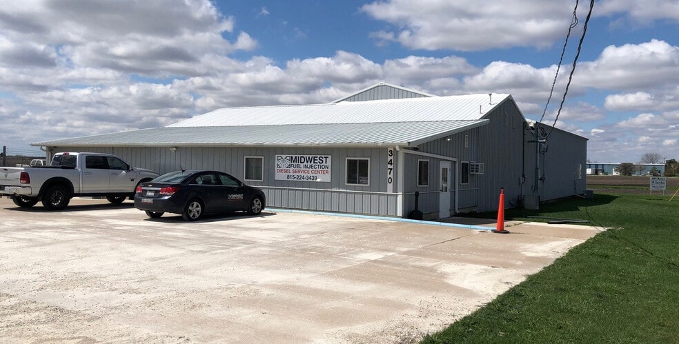 Primary Photo Of 3400-3601 Brennen Dr, Peru Warehouse For Lease