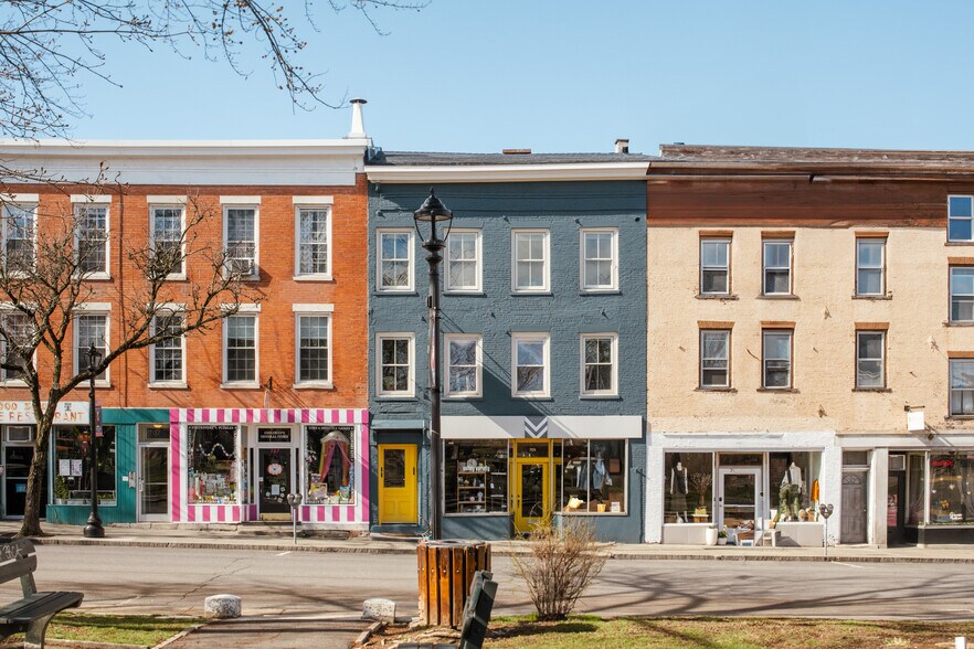 More Photos Of 705 Warren St, Hudson Storefront Retail Residential For Sale