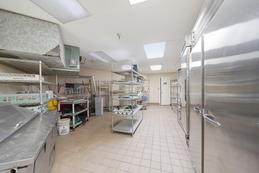 More Photos Of 7100 E 31st St, Tulsa Religious Facility For Sale