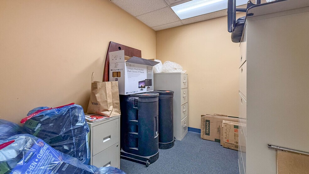 More Photos Of 2489 Main St, West Kelowna General Retail For Sale
