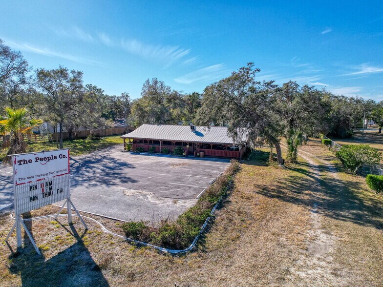 More Photos Of 15525 Shady Hills Rd, Spring Hill Restaurant For Sale